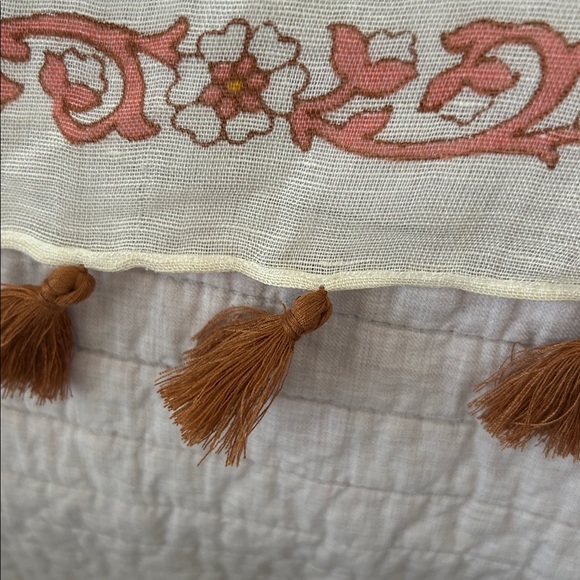 Spartina 449 linen cream boho tassel Paisley, printed scarf shawl wrap OS - Picture 14 of 16